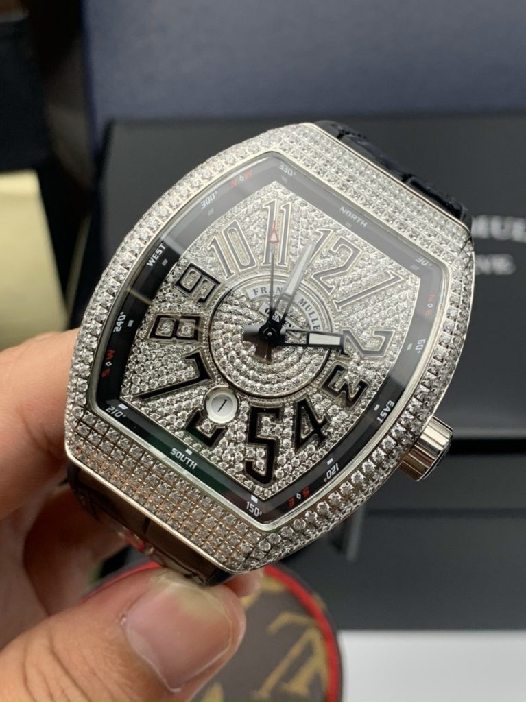Đồng hồ Franck Muller V45 đính full kim cương nhân tạo