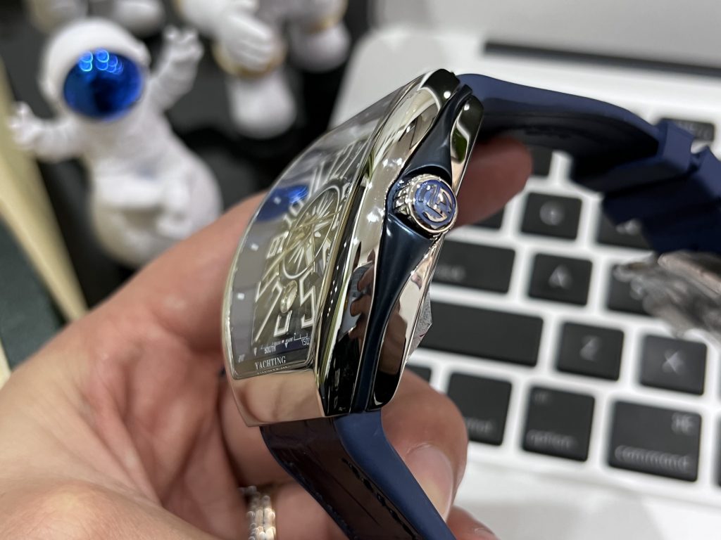 Đồng hồ Franck Muller nam dây cao su màu xanh dương
