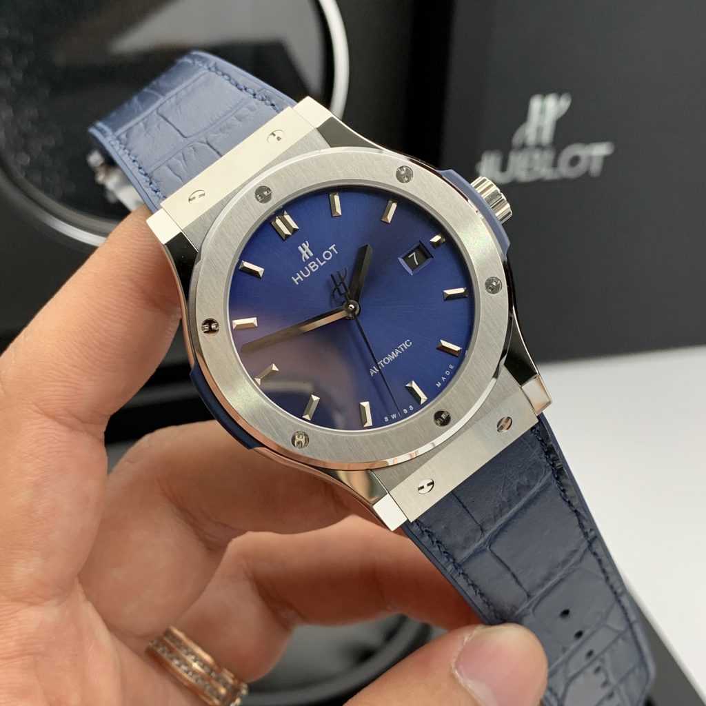 Đồng hồ Hublot Classic Fusion màu xanh than