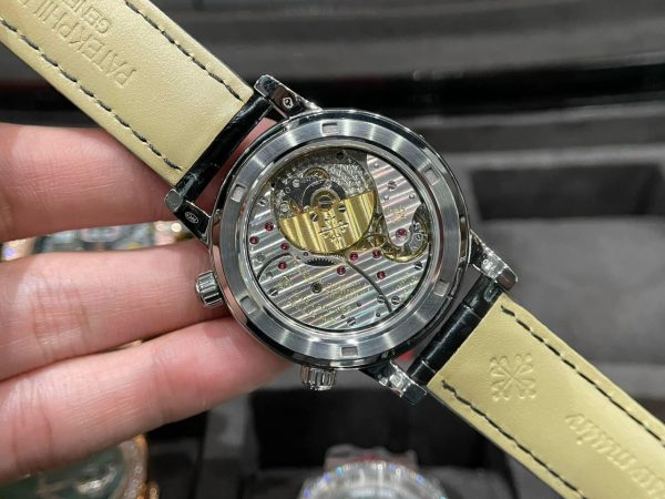 Dong-ho-Patek-Philippe-Automatic-Thuy-Sy-7.jpg
