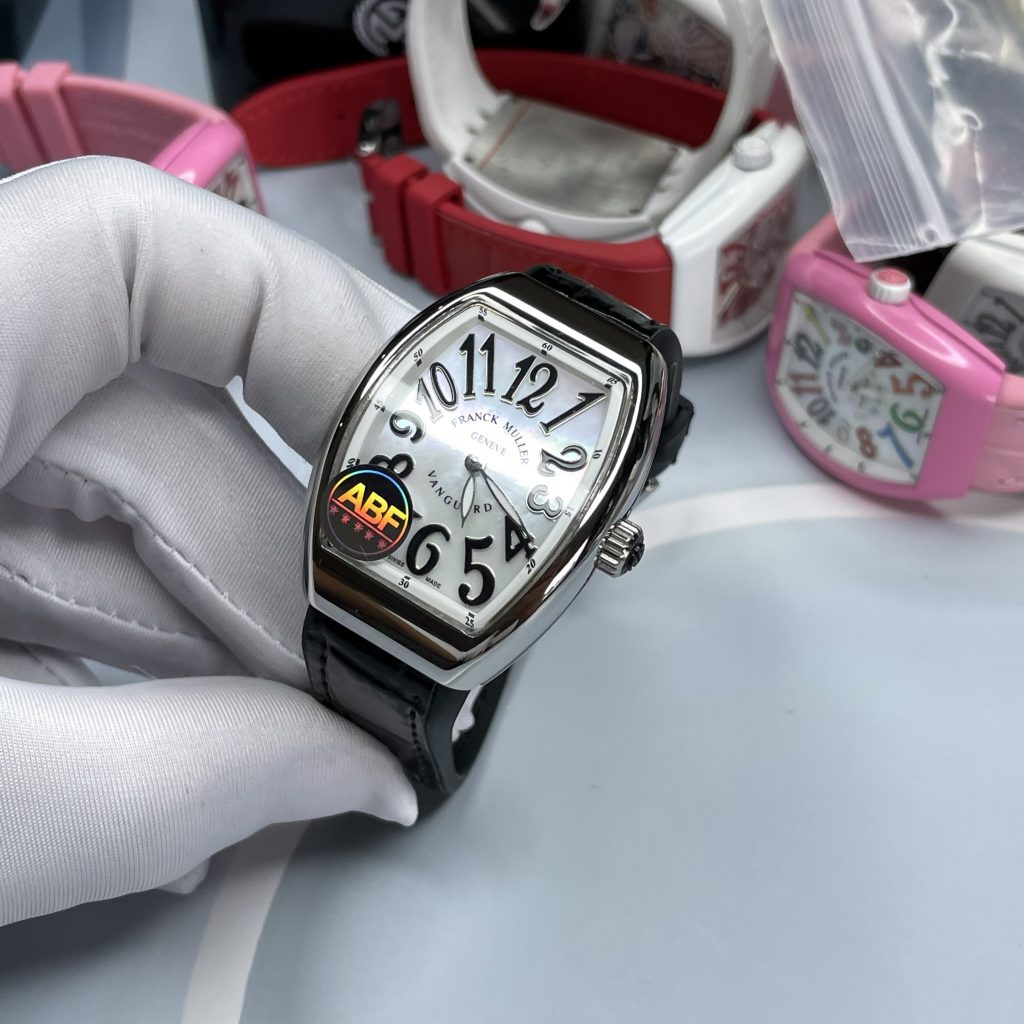 Đồng hồ Franck Muller V32 màu đen