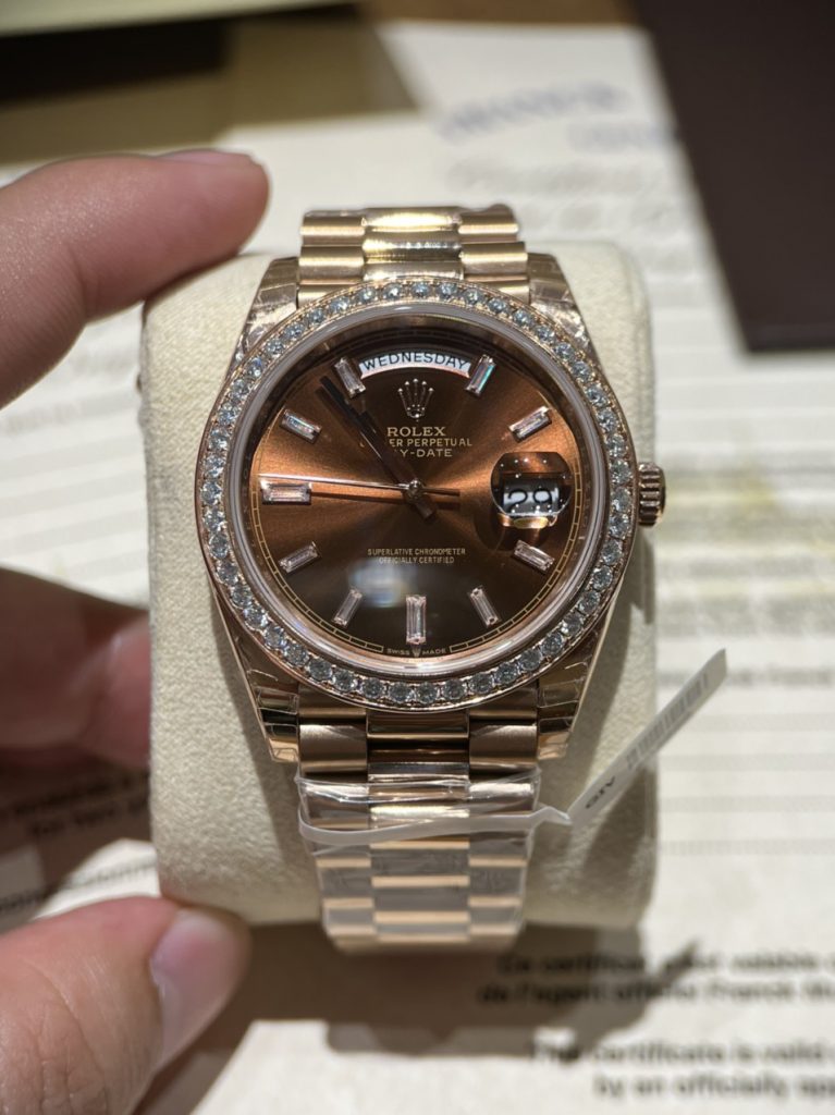 Đồng hồ Rolex Niềng kim cương Moissanite