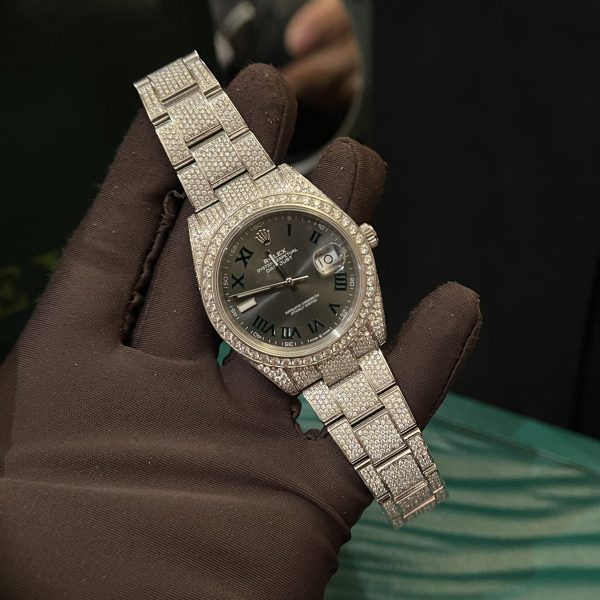 Đồng hồ Rolex độ full kim cương moissanite