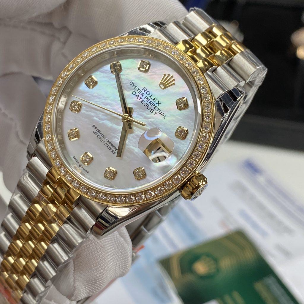 Đồng hồ Rolex niềng kim cương Moissanite