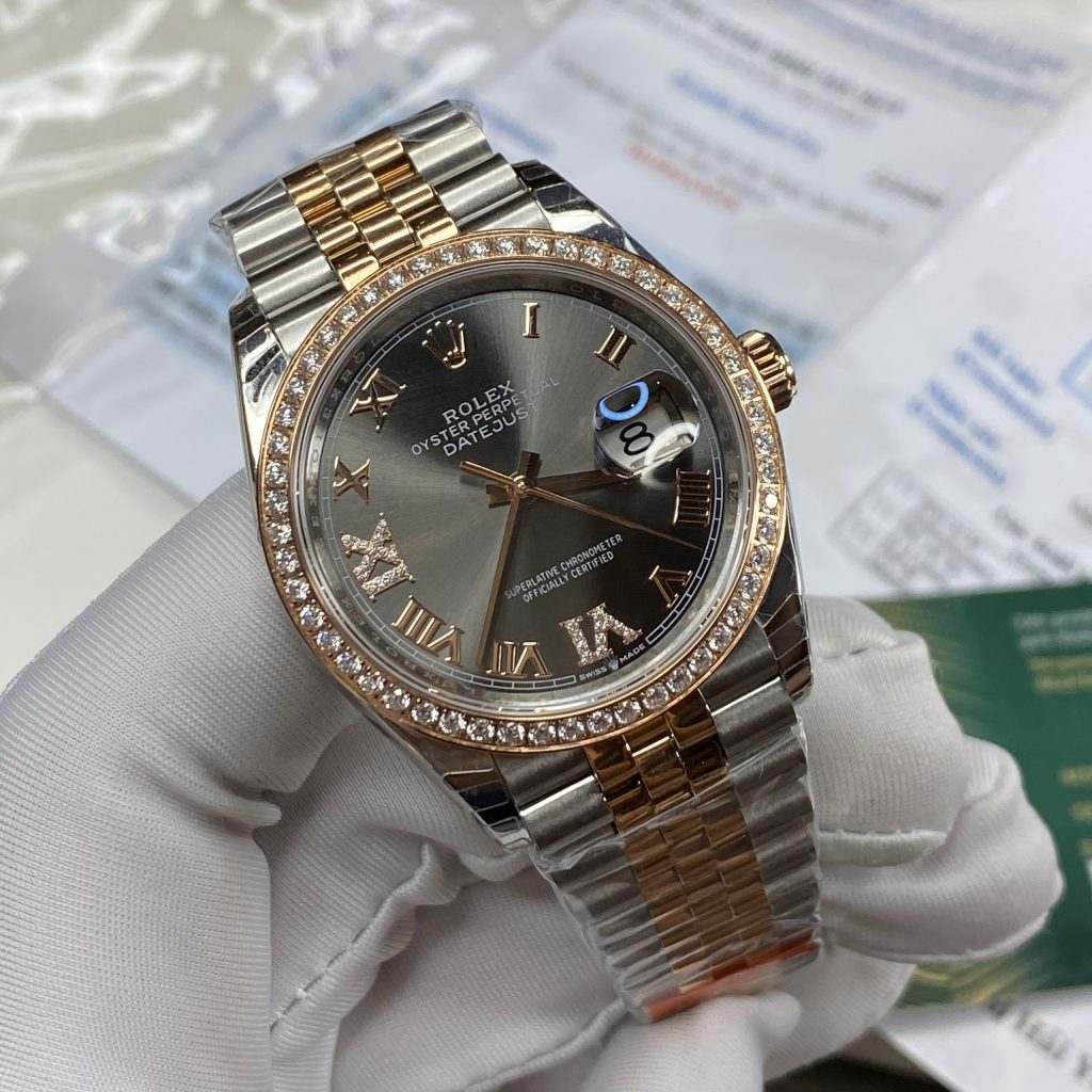 Đồng hồ Rolex niềng kim cương moiss