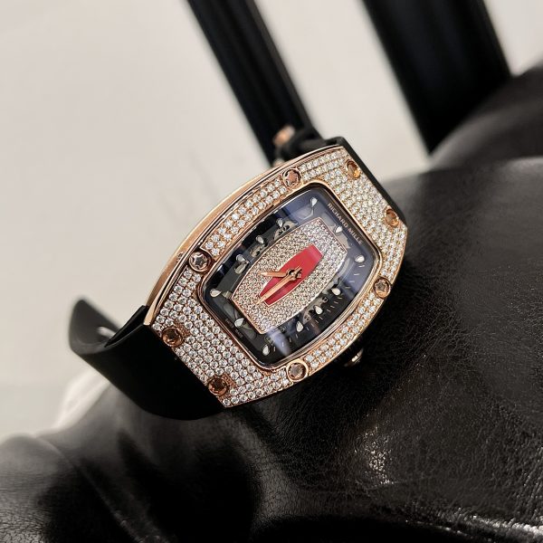 Đồng hồ Richard Mille nữ chế tác kim cương Moissanite