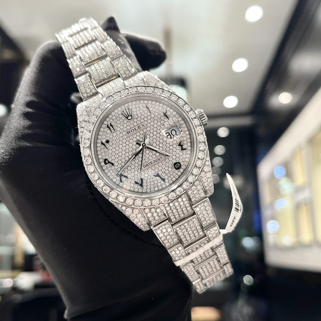 Đồng hồ Rolex đính kim cương moissanite