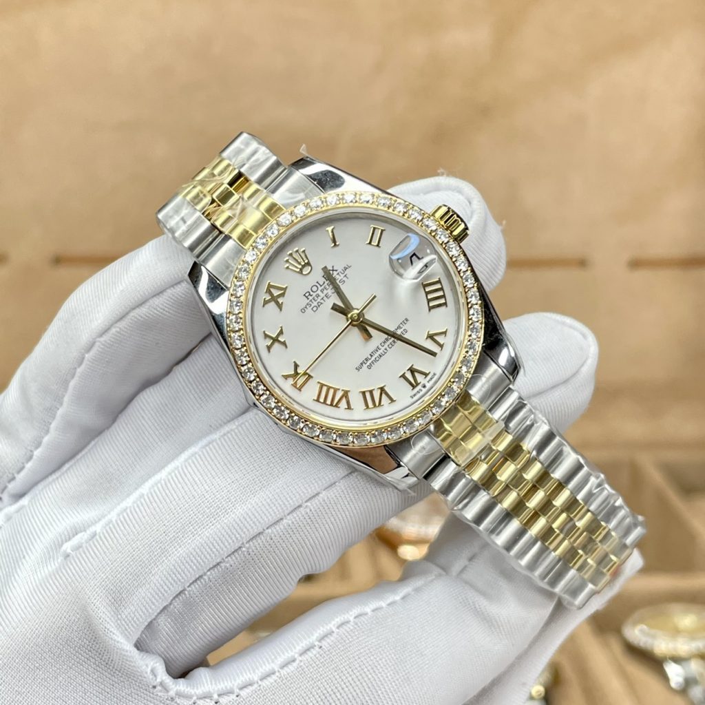 Đồng hồ Rolex nữ niềng kim cương moissanite