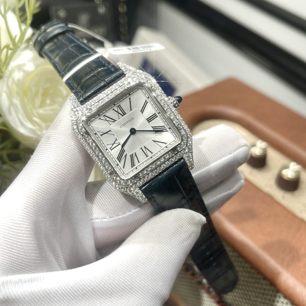 Đồng hồ Cartier nam độ kim cương moissanite