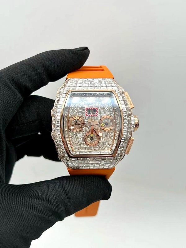 Đồng hồ Richard Mille RM 011 chế tác vàng khối kim cương tự nhiên