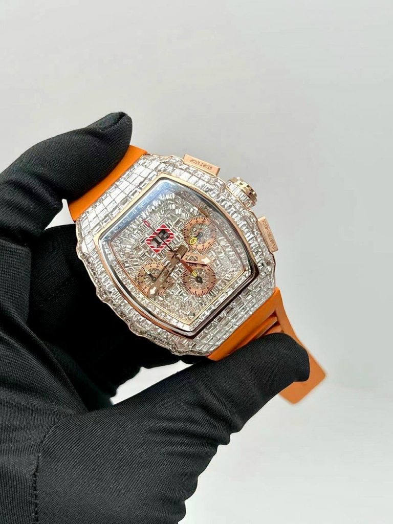 Đồng hồ Richard Mille RM 011 vàng khối kim cương tự nhiên