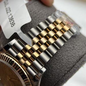 Đồng hồ Rolex DateJust dây kim loại