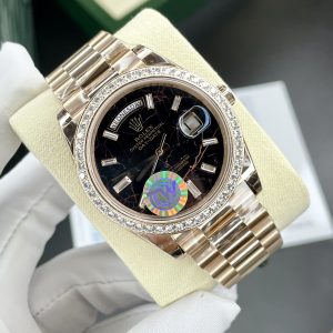 Đồng hồ Rolex Day Date niềng kim cương moissanite