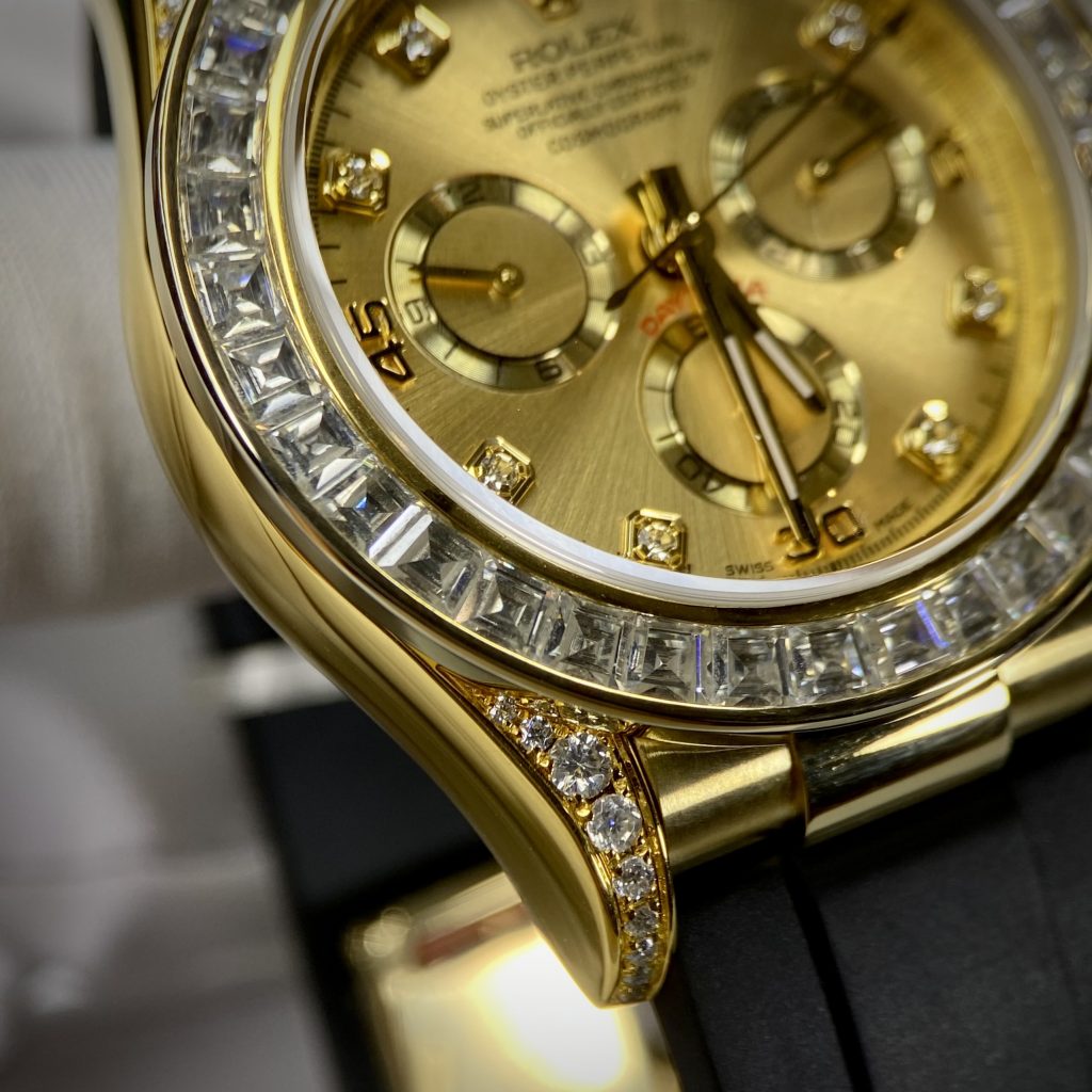 Đồng hồ Rolex Daytona niềng kim cương Baguette
