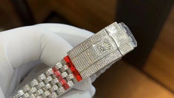 Đồng hồ Rolex chế tác kim cương