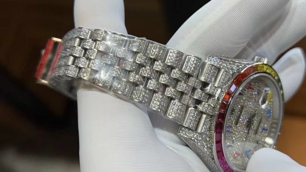 Đồng hồ Rolex đính full kim cương moissanite