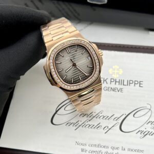 Đồng hồ Patek Philippe Nautilus 5711 Bọc Vàng Độ Kim Cương Tự Nhiên Rep 11
