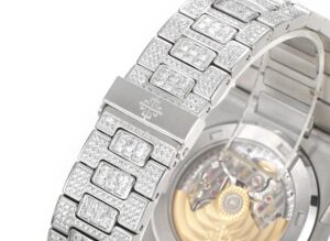 Đồng hồ Patek Philippe Nautilus Replica 11 full Diamonds