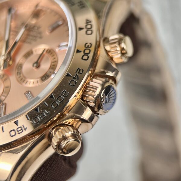 Đồng hồ Rolex Rep 11 Cosmograph Daytona 116505 mặt số Sundust