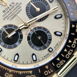 Đồng hồ bọc vàng Rolex Daytona