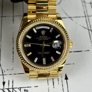 Đồng Hồ Bọc Vàng Rolex Day-Date Rep 11 Mặt Đen