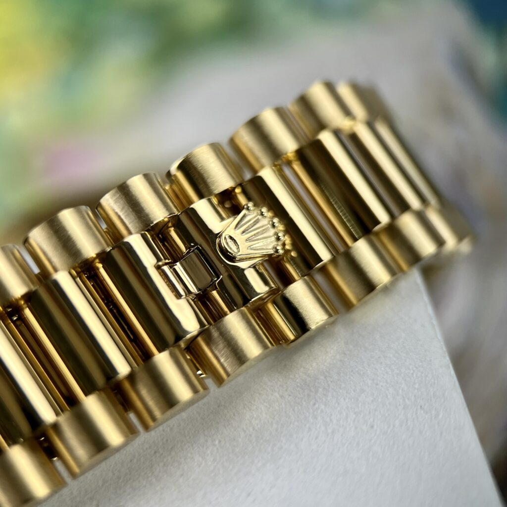 Đồng Hồ Nam Rolex Day-Date Bọc Vàng Thật