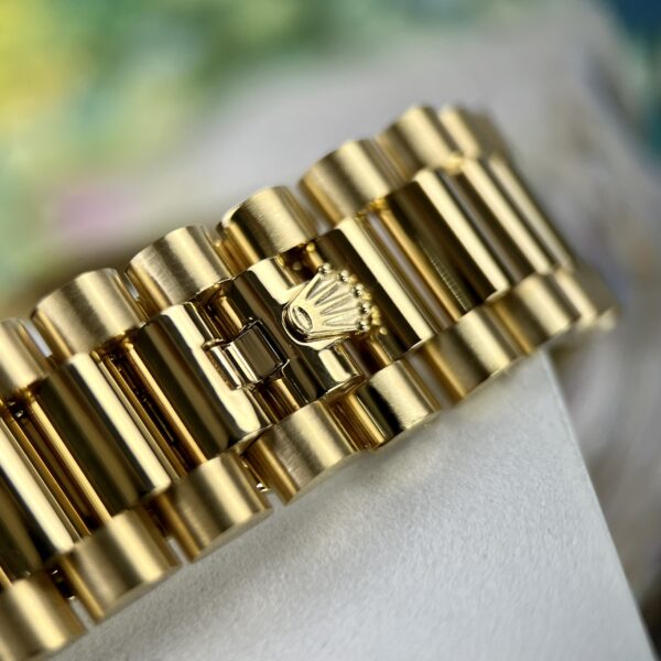 Đồng Hồ Nam Rolex Day-Date Bọc Vàng Thật