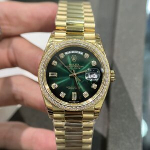 Đồng Hồ Nam Rolex Day-Date Fake 11 Thụy Sỹ Mặt Số Xanh Lá Ombre