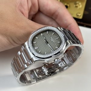 Đồng Hồ Patek Philippe Nữ Đính Đá Nautilus 7118-1200A Rep 11