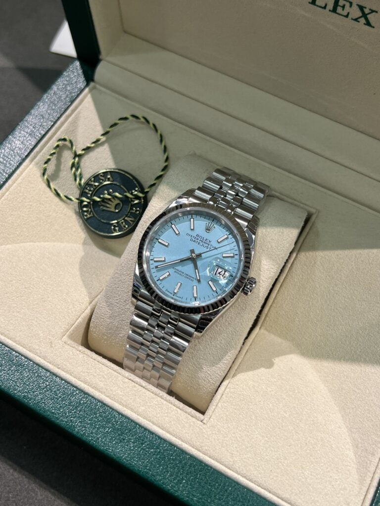 Đồng Hồ Rolex DateJust Ice Blue Dial Super Fake 11 Thụy Sỹ