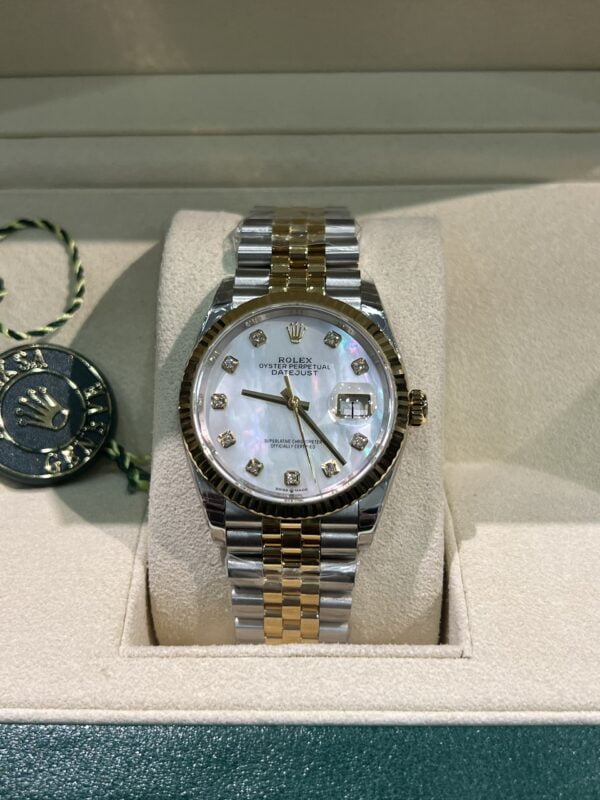 Đồng Hồ Rolex DateJust Mother Of Pearl Demi Gold Fake 11