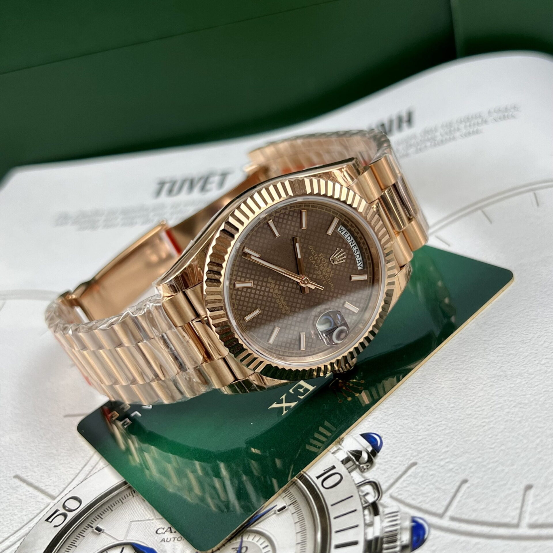Đồng Hồ Rolex Day-Date Mặt Lưới Cọc Số Dạ Quang Fake Thụy Sỹ Ew 36/40Mm -  Dwatch Luxury