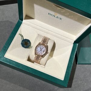 Đồng Hồ Rolex Nữ Rep 11 DateJust Mặt Số Mother Of Pearl Rose Gold 31mm