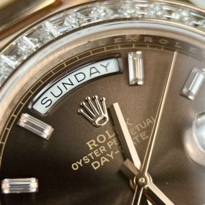 Dong-Ho-Rolex-Day-Date-Boc-Vang-That-Do-Kim-Cuong-Moissanite-600x600