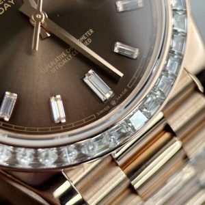 Dong-Ho-Rolex-Day-Date-Do-Kim-Cuong-Moissanite-600x600