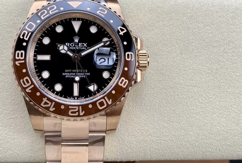 Hướng dẫn cách dùng đồng hồ cơ Rolex Replica đúng chuẩn