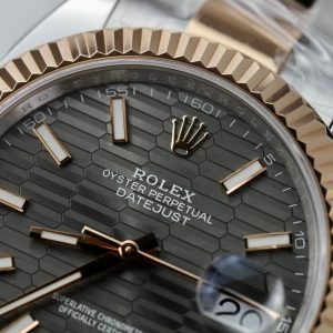 Đồng Hồ Rolex Datejust 126331 Dây Đeo Oyster Replica Cao Cấp Nhà Máy Clean (1)