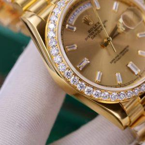 Đồng Hồ Rolex Day-Date Bọc Vàng Độ Kim Cương Moissanite 40mm (8)