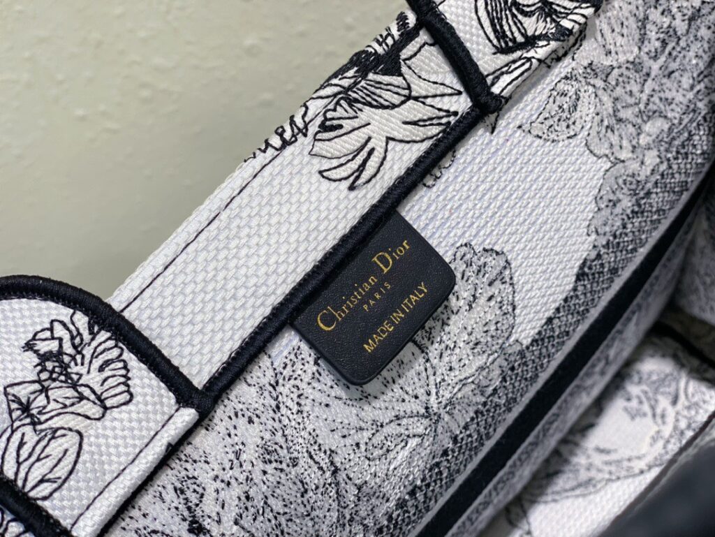 Túi Dior Book Tote Siêu Cấp Nữ New 2023 36cm (1)