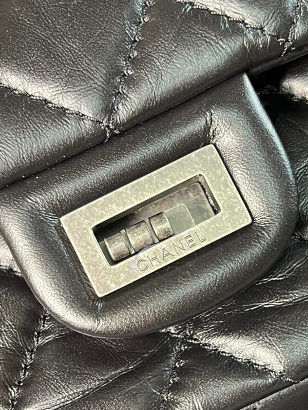 Túi Xách Chanel Reissue Quả Trám Siêu Cấp Màu Đen 25cm (3)
