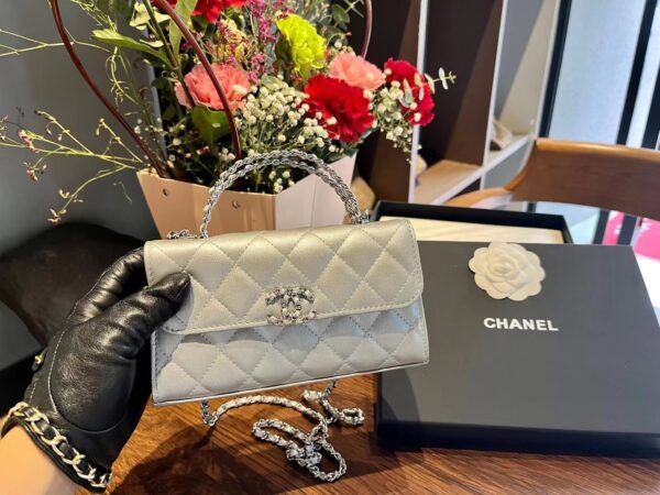 Túi Xách Chanel Woc Siêu Cấp Quai Xích Trắng Size 20cm (1)