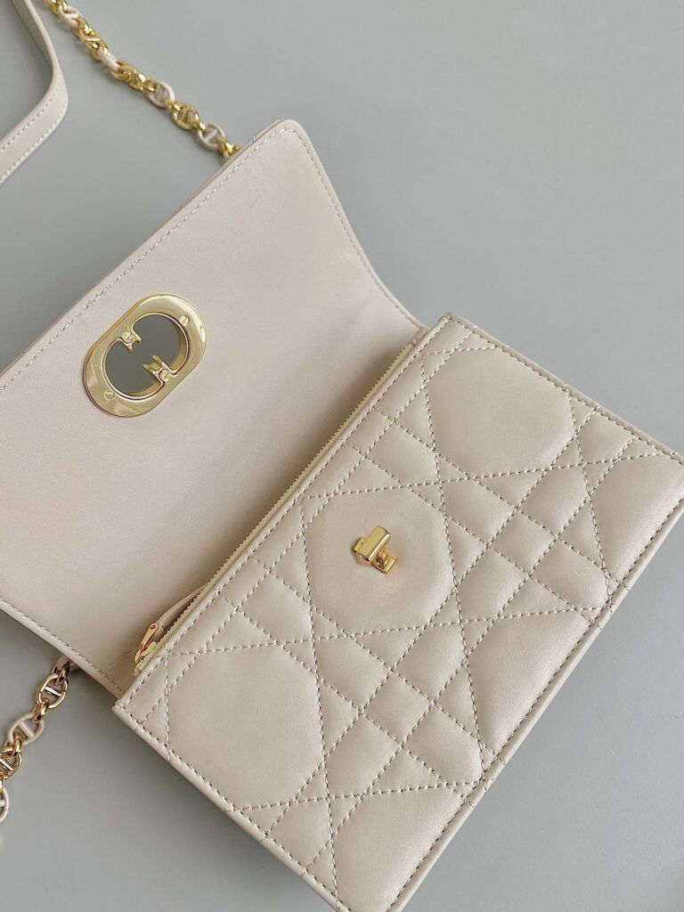 Túi Xách Nữ Chanel Miss Caro Mini Bag Siêu Cấp Màu Be 19x13x5cm (1)