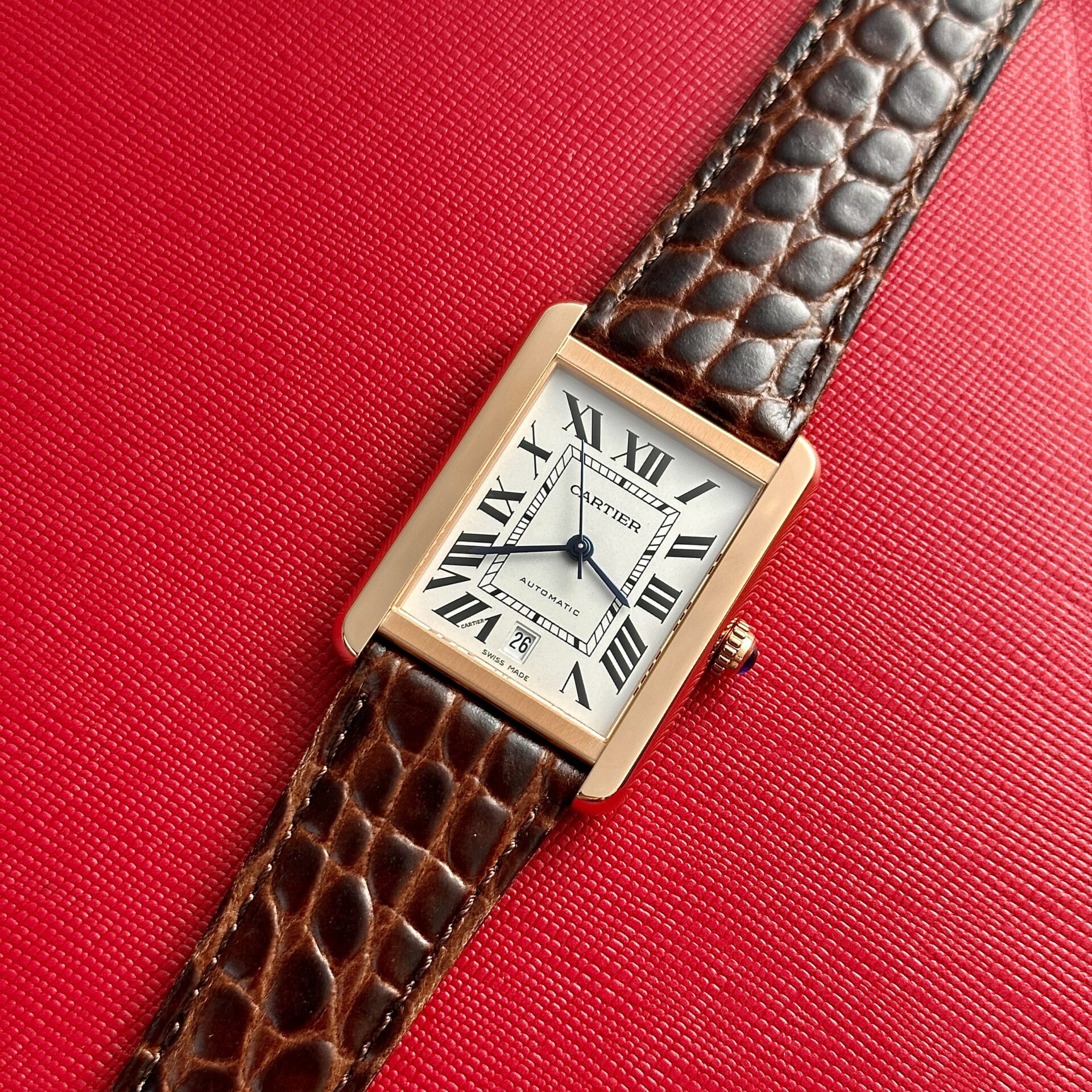 ng H Cartier Tank W5200026 Replica Cao C p M V ng H ng 31x41mm