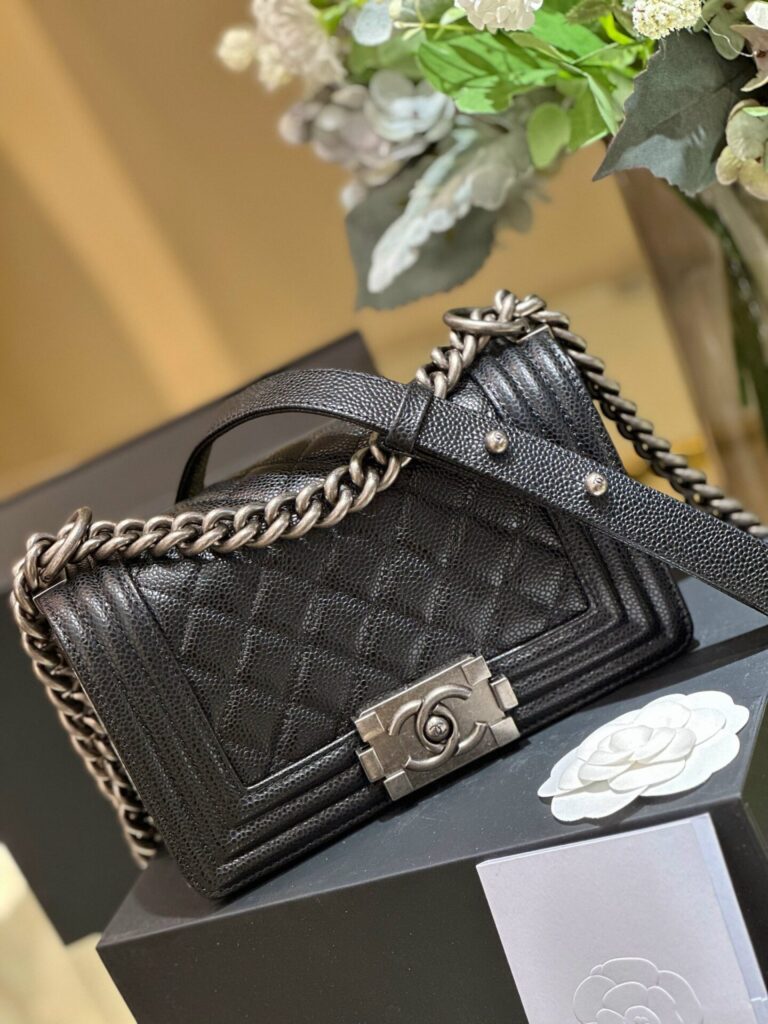 Túi Chanel Boy Handbag Siêu Cấp Màu Đen 20cm (2)