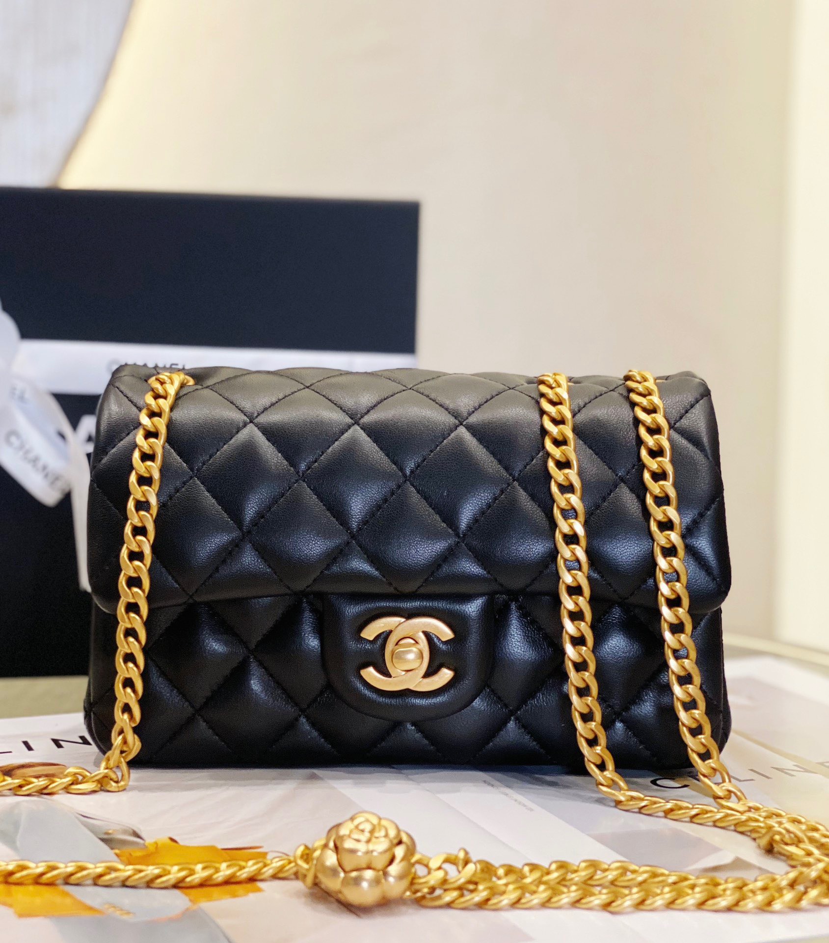 Túi xách Chanel Gabrielle hobo bag siêu cấp màu trắng đen size 28cm – 93824  – Túi Xách Nữ, Túi Xách Đẹp, Túi Xách Giày Dép Nữ – Bước Thời Trang