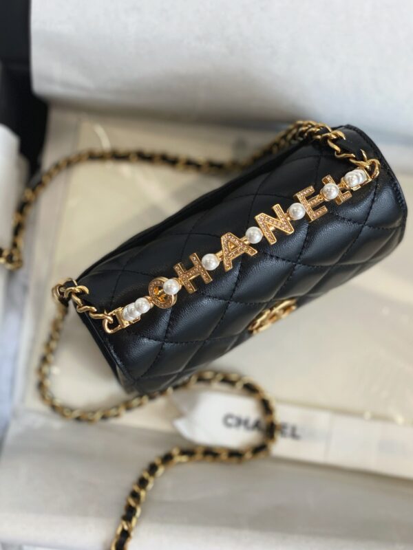 Túi Chanel Quai Đeo Đính Ngọc Siêu Cấp Màu Đen 12x15x6cm (2)