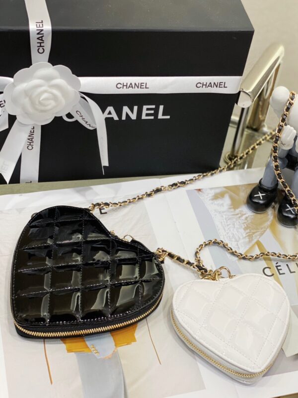 Túi Chanel Trái Tim Chất Da Bóng Siêu Cấp 15x13x2cm (2)