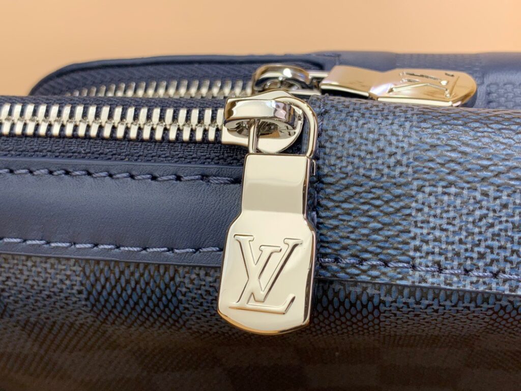 Túi Đeo Chéo Louis Vuitton Avenue Nam Màu Xanh Siêu Cấp 20x31x7cm (1)