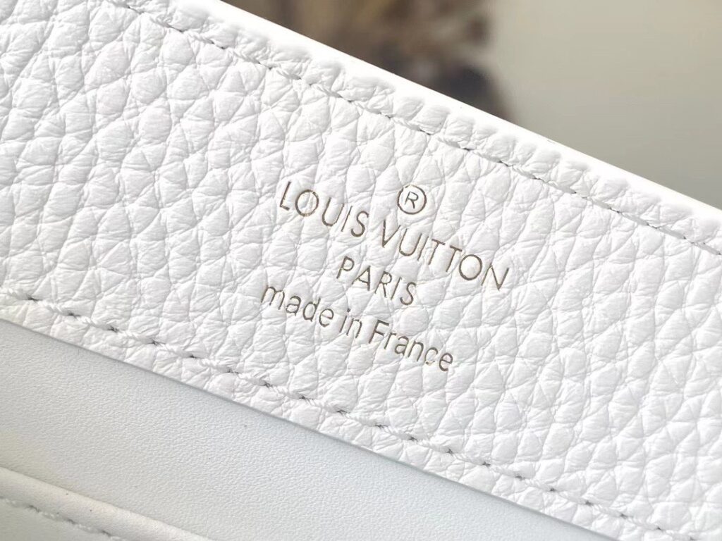 Túi Louis Vuitton LV Capucines Da Bò Siêu Cấp Màu Trắng 21cm (2)