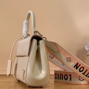 Túi Louis Vuitton LV Clunny Nữ Siêu Cấp Dây Vải Đeo Chéo 20x16cm (2)